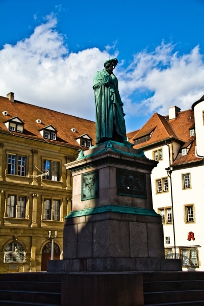 Schillerdenkmal auf dem Schillerplatz in Stuttgart
