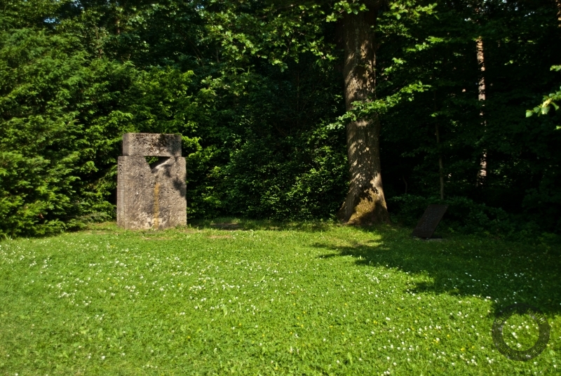 Kameraden-Gedenkstein an der Solitude in Stuttgart