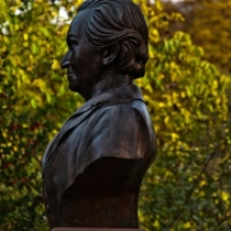 Büste von Gabriela Mistral in Stuttgart