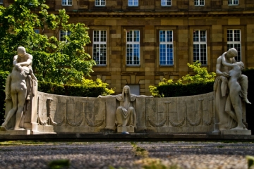 Schicksalsbrunnen in Stuttgart